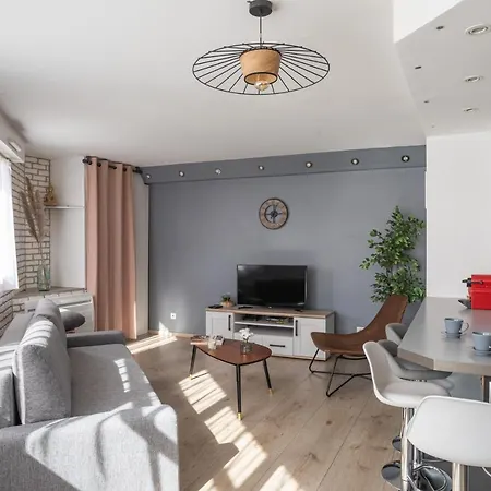 Le Crucy - T2 Avec Parking Apartment Nantes Exterior photo